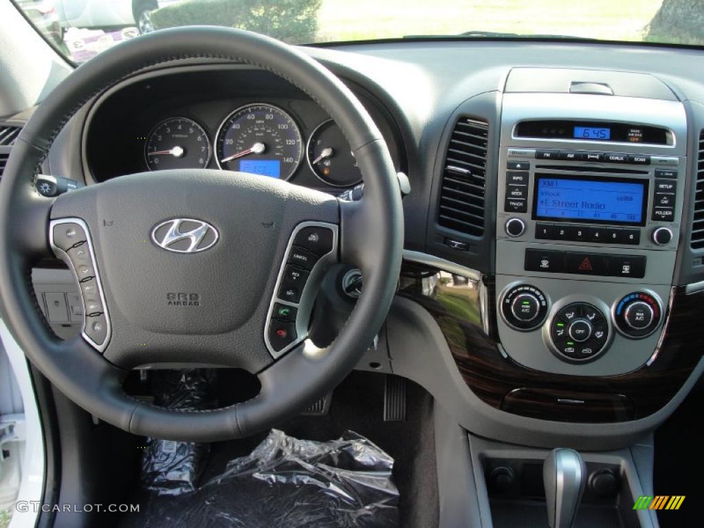 2011 Hyundai Santa Fe SE Gray Dashboard Photo #46137757