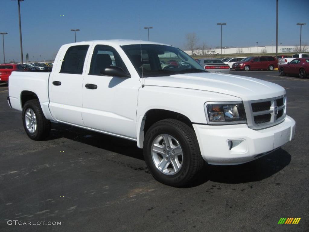Bright White 2011 Dodge Dakota Big Horn Crew Cab Exterior Photo #46138048