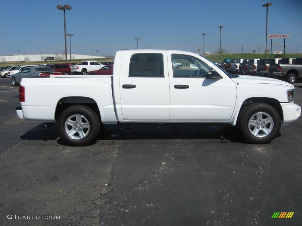 Bright White 2011 Dodge Dakota Big Horn Crew Cab Exterior Photo #46138054