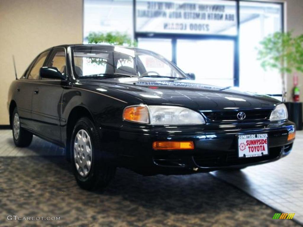 1995 Camry LE Sedan - Dark Emerald Green Metallic / Beige photo #4