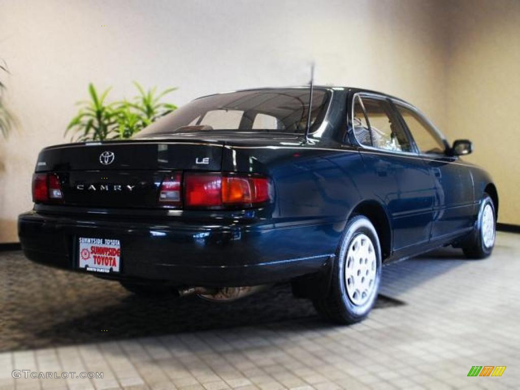 1995 Camry LE Sedan - Dark Emerald Green Metallic / Beige photo #6