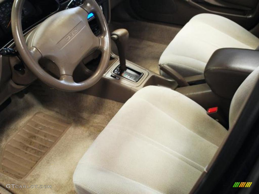 1995 Camry LE Sedan - Dark Emerald Green Metallic / Beige photo #10