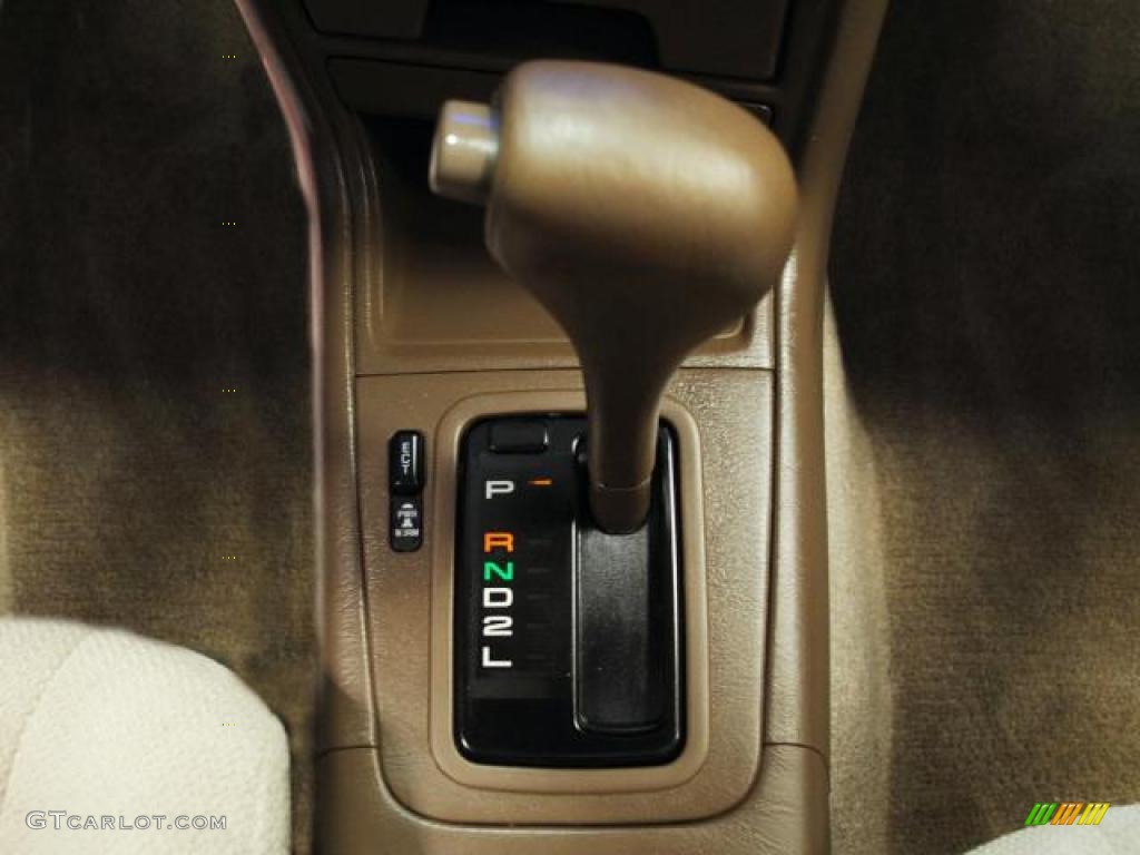 1995 Toyota Camry LE Sedan 4 Speed Automatic Transmission Photo #46138903