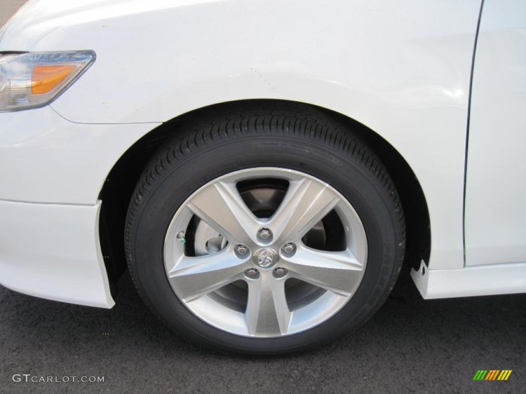 2011 Toyota Camry SE Wheel Photo #46139116