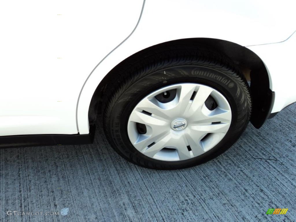 2010 Nissan Versa 1.8 S Sedan Wheel Photo #46141867