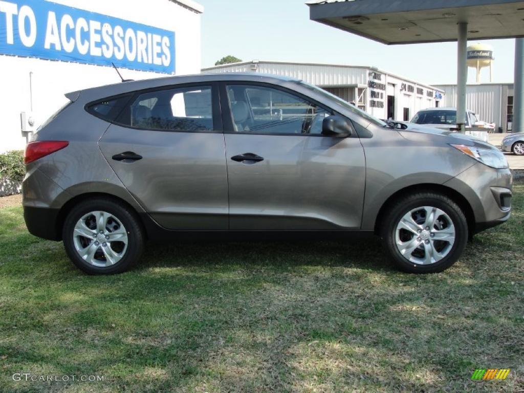 Chai Bronze 2011 Hyundai Tucson GL Exterior Photo #46142314