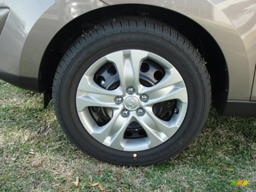 2011 Hyundai Tucson GL Wheel Photo #46142422