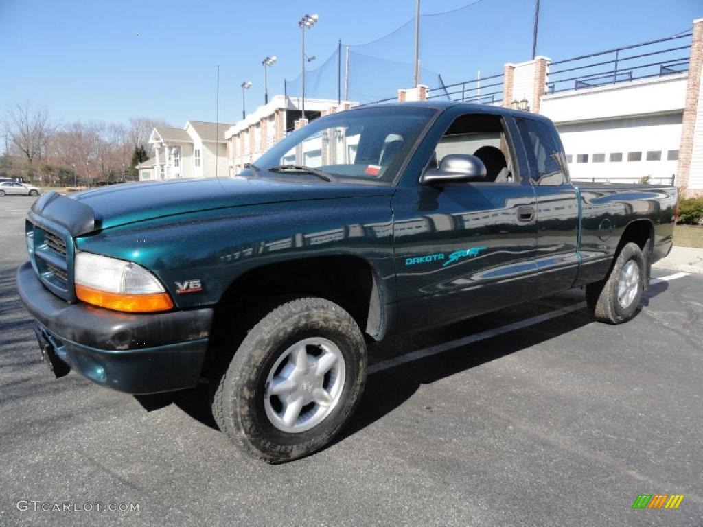 1997 Dakota Sport Extended Cab 4x4 - Emerald Green Metallic / Agate photo #1
