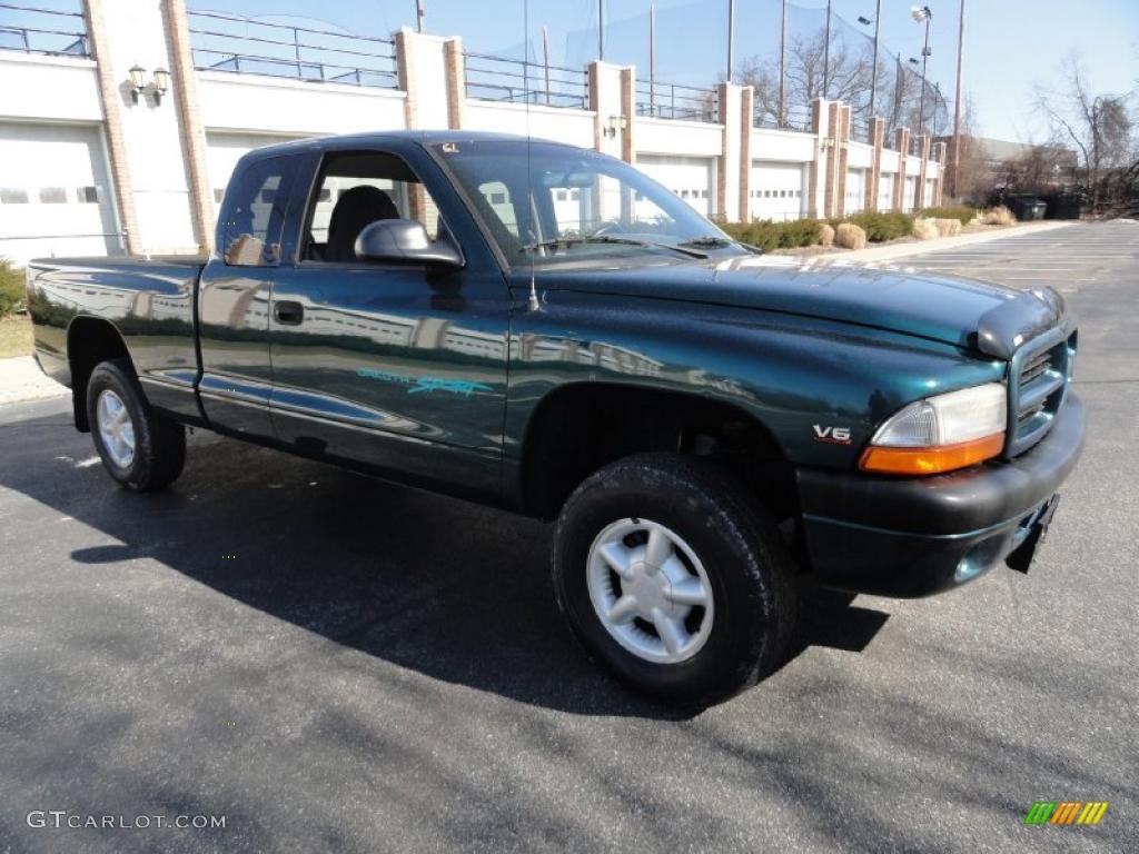 1997 Dakota Sport Extended Cab 4x4 - Emerald Green Metallic / Agate photo #11