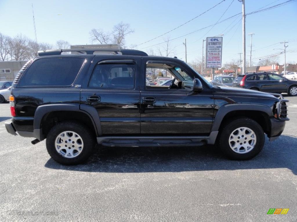 2004 Tahoe LT 4x4 - Black / Tan/Neutral photo #7