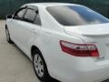 Super White - Camry LE Photo No. 5