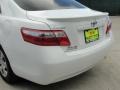 Super White - Camry LE Photo No. 20