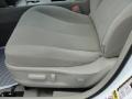 Super White - Camry LE Photo No. 33