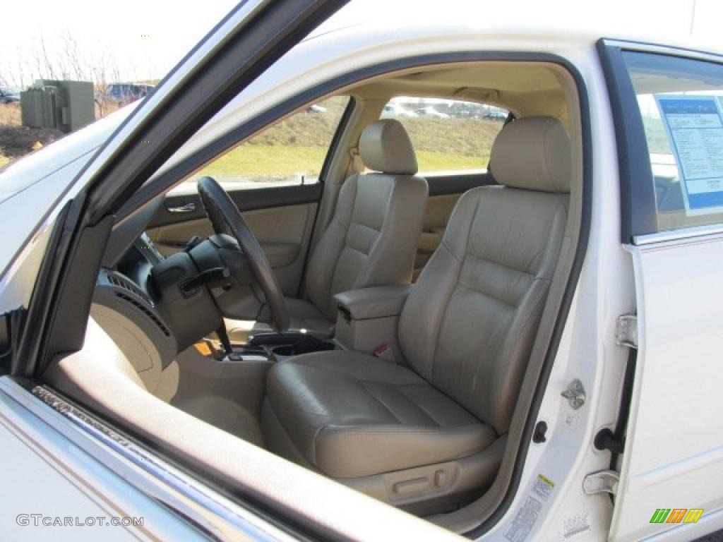 2003 Accord EX V6 Sedan - Taffeta White / Ivory photo #7