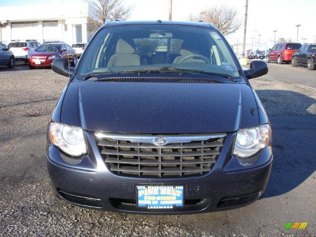 2007 Town & Country LX - Modern Blue Pearl / Dark Khaki/Light Graystone photo #2