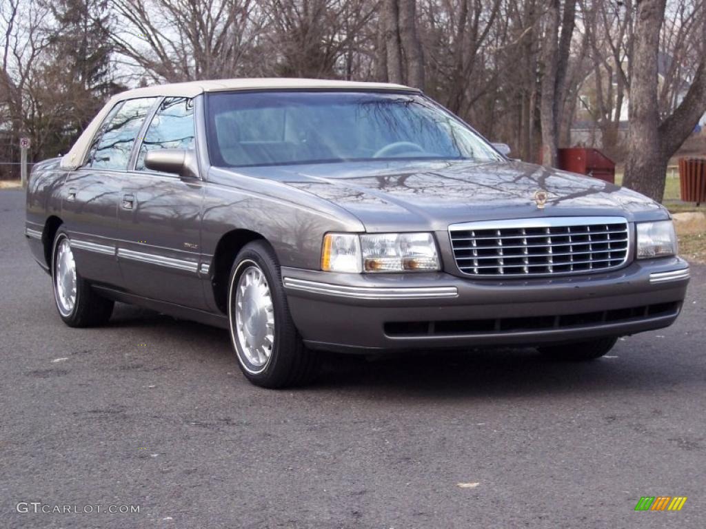 1999 DeVille Sedan - Moonstone / Neutral Shale photo #2