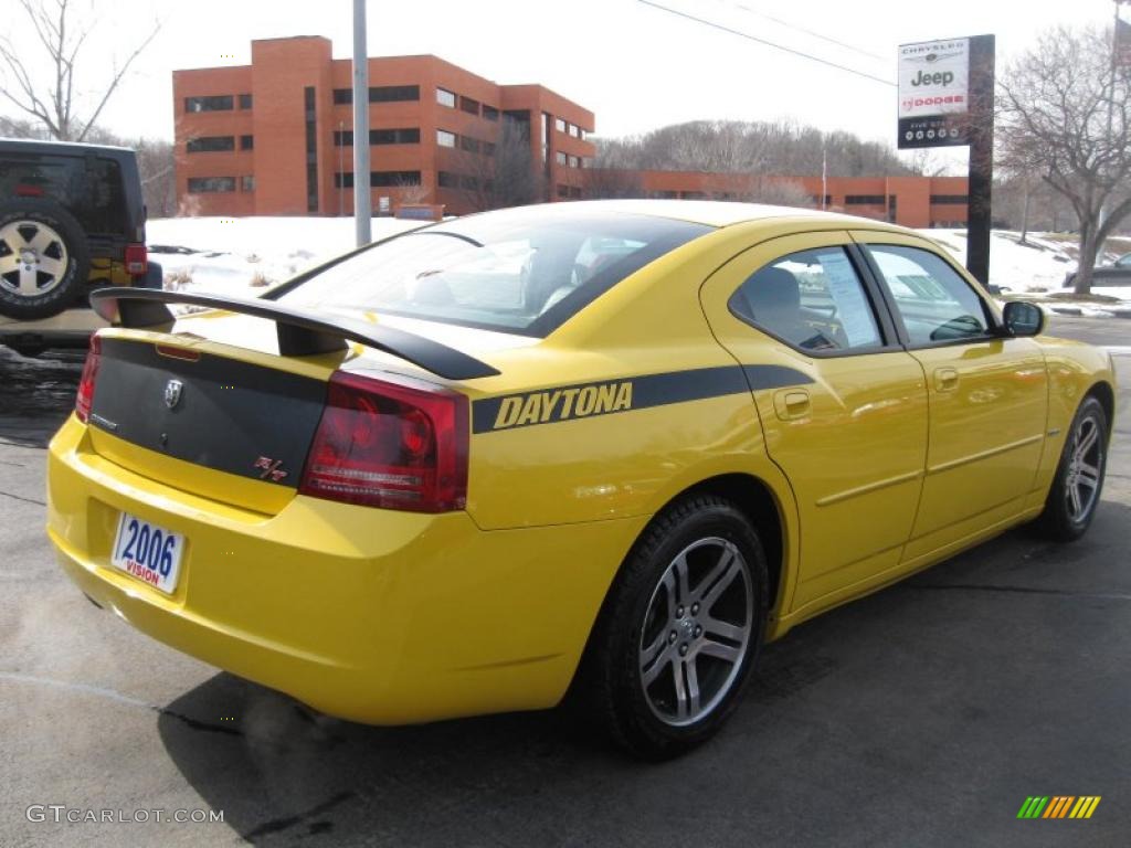 Top Banana Yellow 2006 Dodge Charger R/T Daytona Exterior Photo #46151866