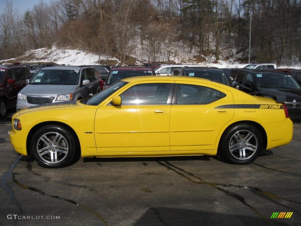Top Banana Yellow 2006 Dodge Charger R/T Daytona Exterior Photo #46151896