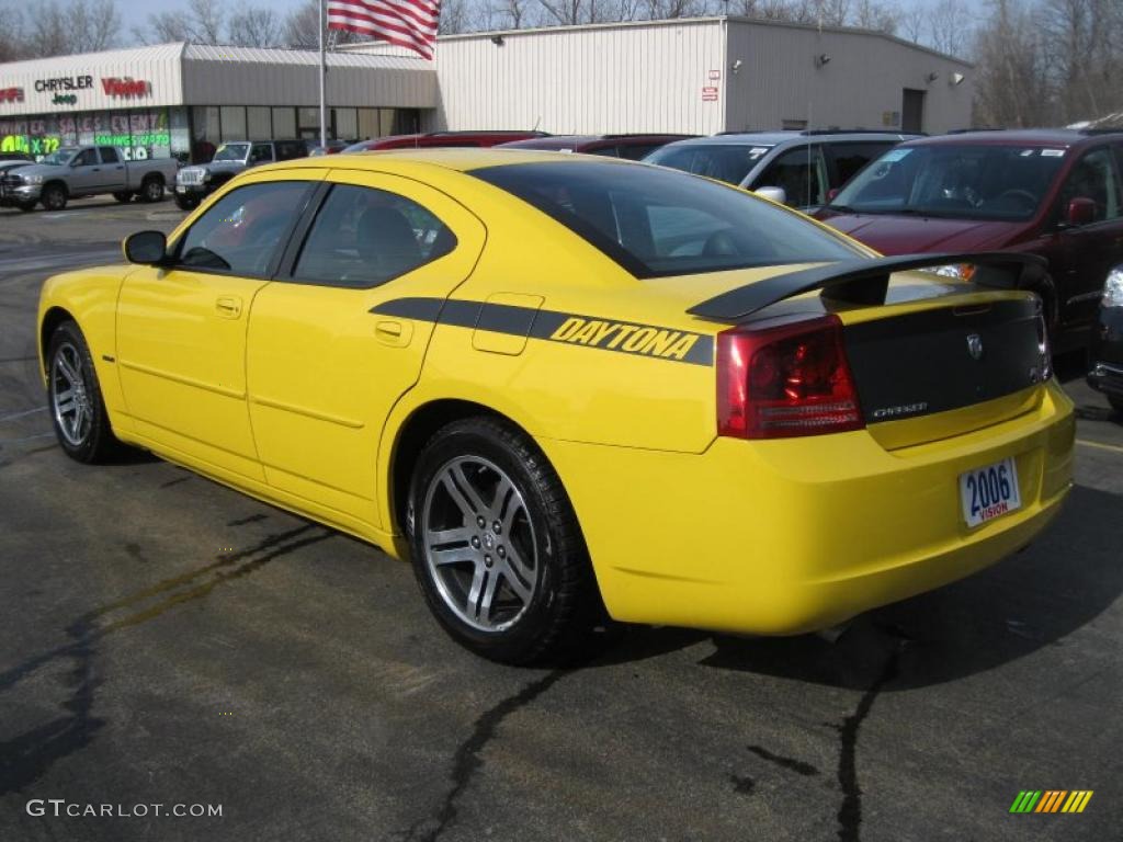 Top Banana Yellow 2006 Dodge Charger R/T Daytona Exterior Photo #46151899