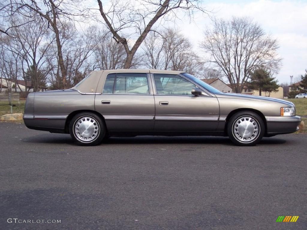 1999 DeVille Sedan - Moonstone / Neutral Shale photo #4