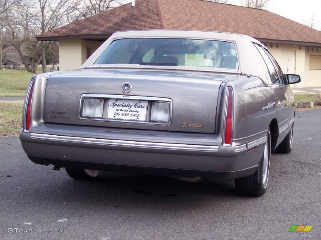 1999 DeVille Sedan - Moonstone / Neutral Shale photo #7