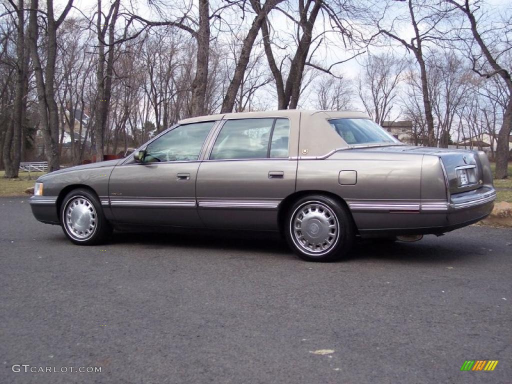 1999 DeVille Sedan - Moonstone / Neutral Shale photo #14