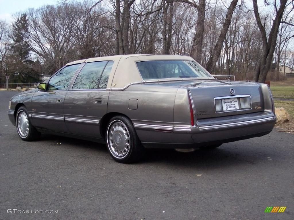 1999 DeVille Sedan - Moonstone / Neutral Shale photo #15