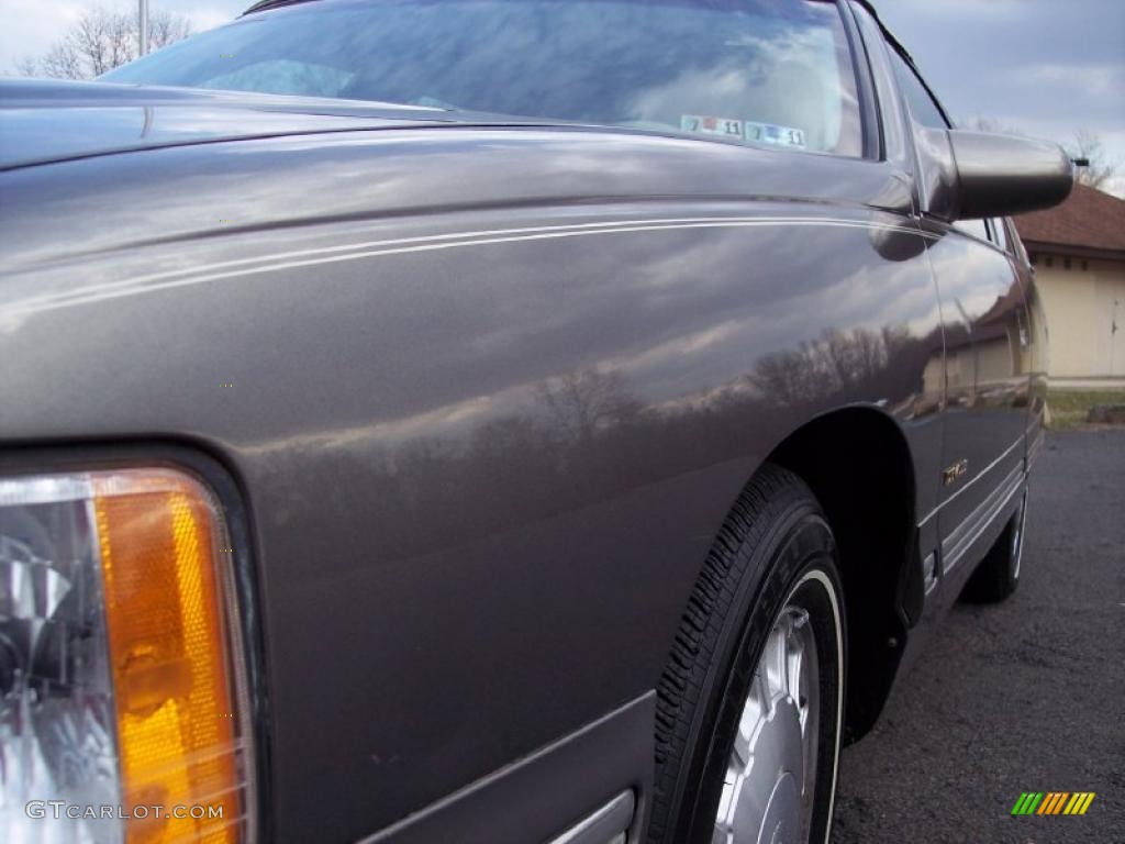 1999 DeVille Sedan - Moonstone / Neutral Shale photo #21