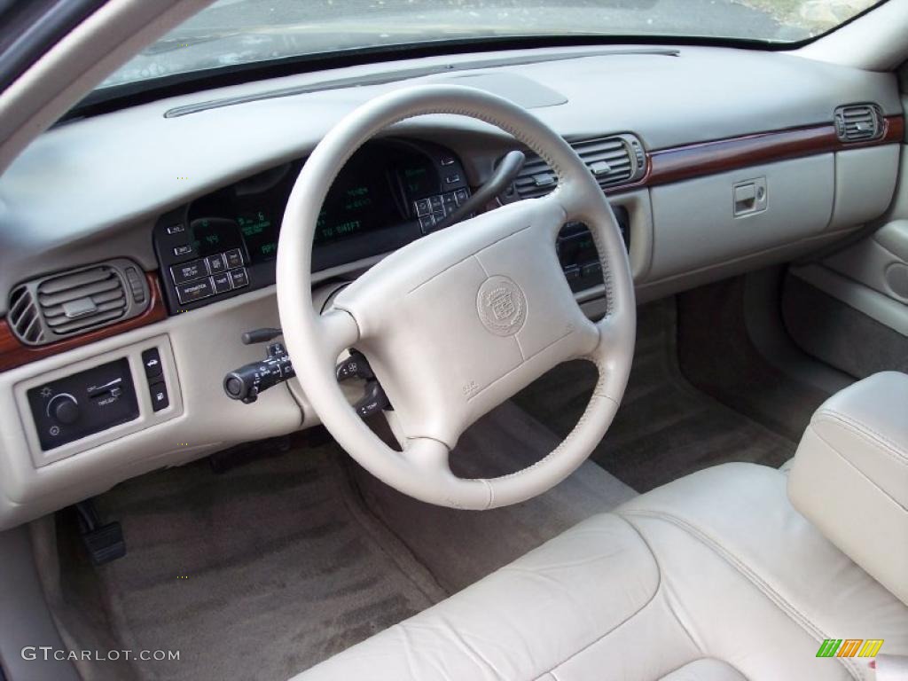 1999 DeVille Sedan - Moonstone / Neutral Shale photo #27