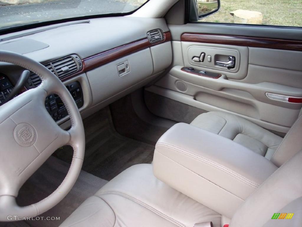 1999 DeVille Sedan - Moonstone / Neutral Shale photo #29
