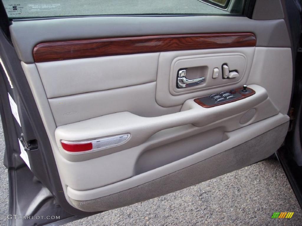 1999 DeVille Sedan - Moonstone / Neutral Shale photo #32