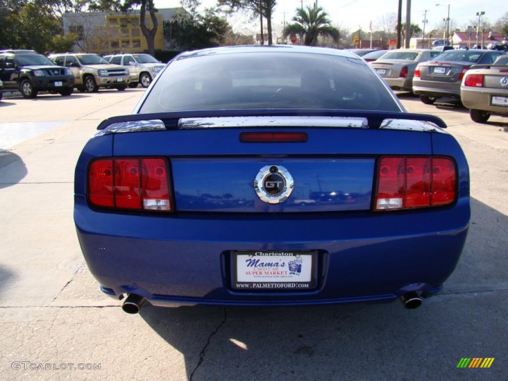 2005 Mustang GT Premium Coupe - Sonic Blue Metallic / Dark Charcoal photo #7