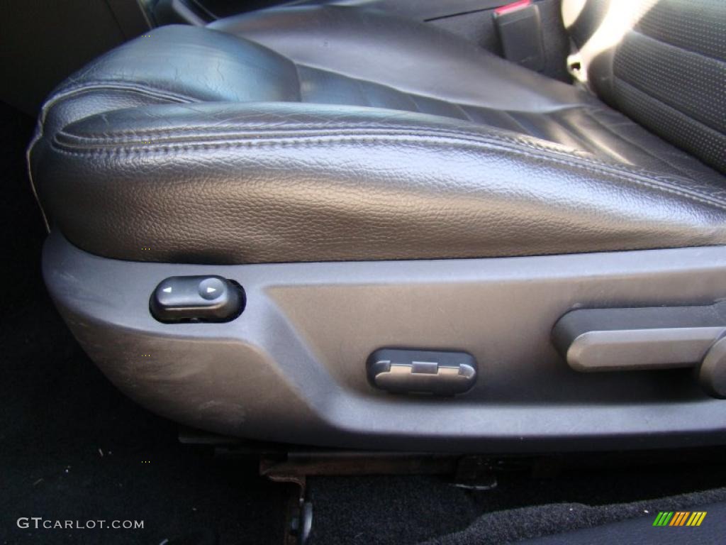 2005 Mustang GT Premium Coupe - Sonic Blue Metallic / Dark Charcoal photo #10