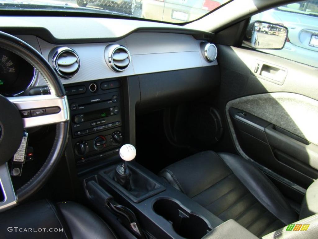 2005 Mustang GT Premium Coupe - Sonic Blue Metallic / Dark Charcoal photo #15