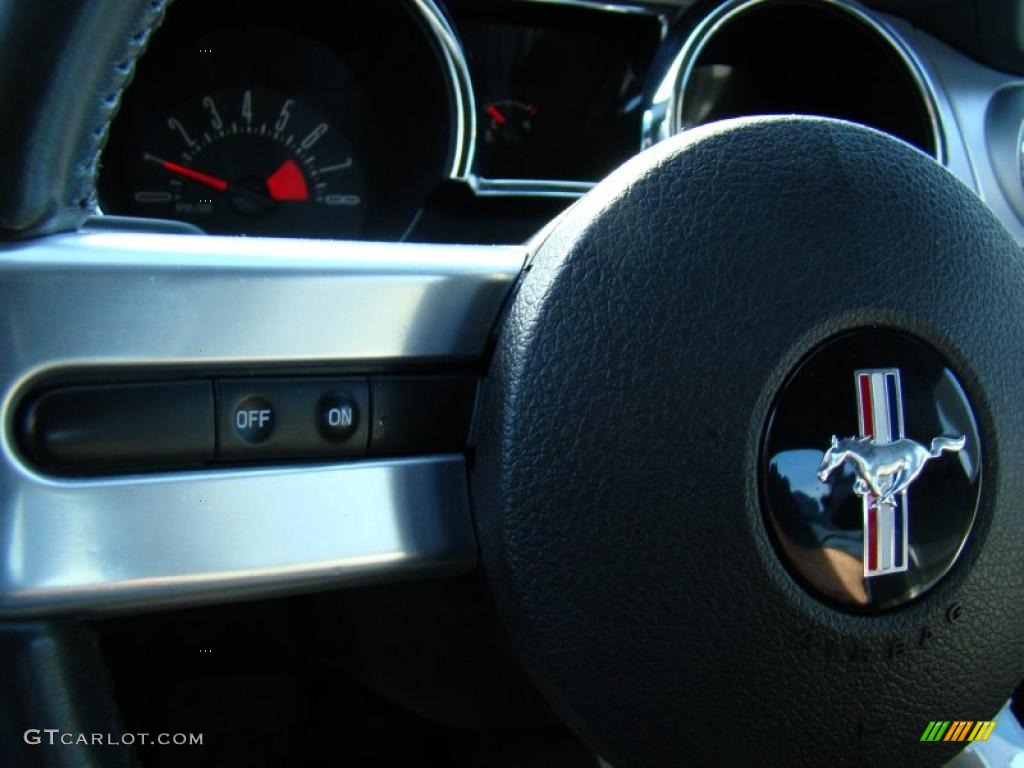 2005 Mustang GT Premium Coupe - Sonic Blue Metallic / Dark Charcoal photo #20