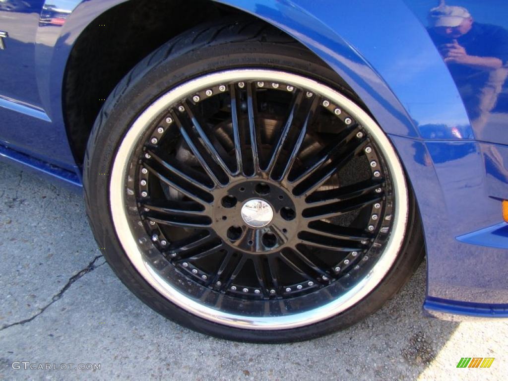 2005 Mustang GT Premium Coupe - Sonic Blue Metallic / Dark Charcoal photo #26