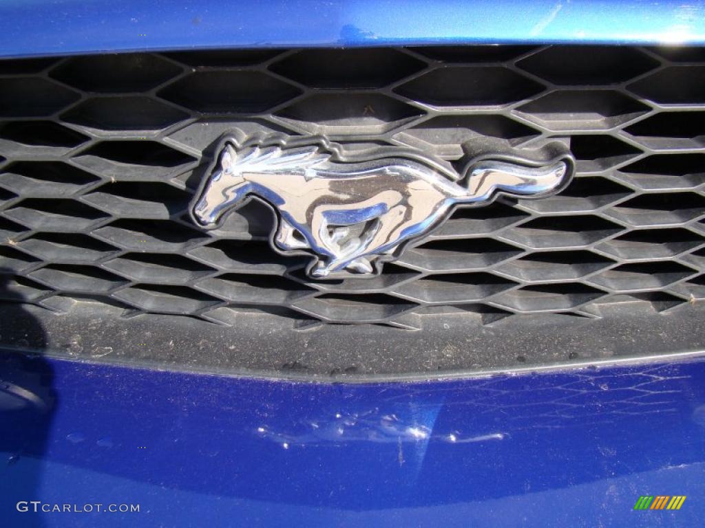 2005 Mustang GT Premium Coupe - Sonic Blue Metallic / Dark Charcoal photo #30