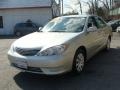Lunar Mist Metallic - Camry LE Photo No. 4