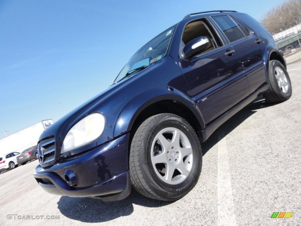 Capri Blue Metallic Mercedes-Benz ML