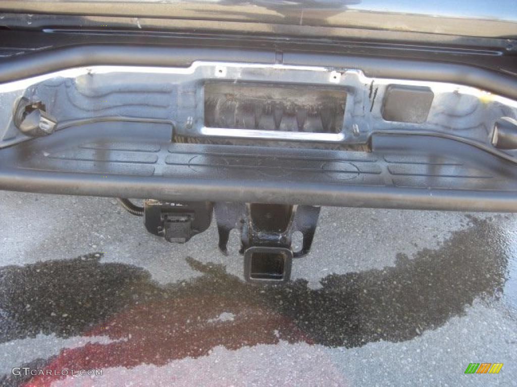 2003 Silverado 1500 LS Crew Cab 4x4 - Dark Gray Metallic / Medium Gray photo #18