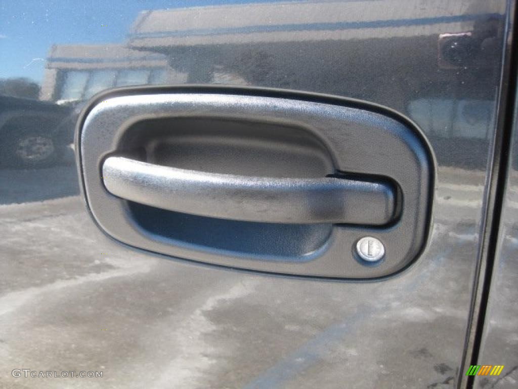 2003 Silverado 1500 LS Crew Cab 4x4 - Dark Gray Metallic / Medium Gray photo #19