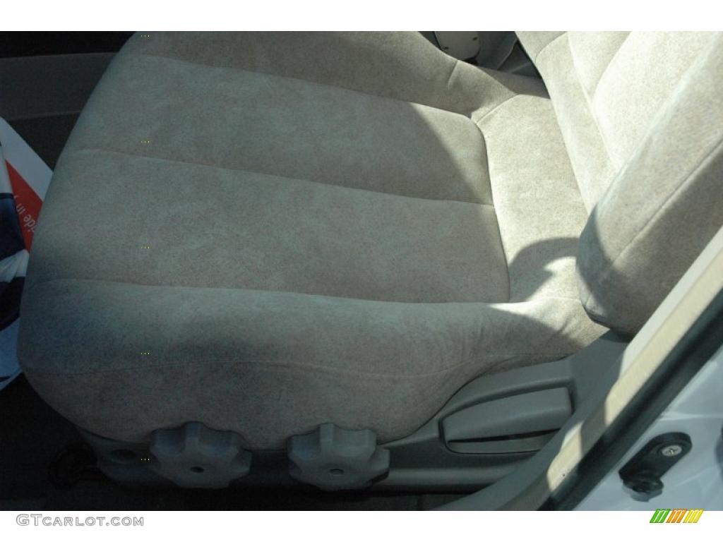 2002 Elantra GLS Sedan - Nordic White / Beige photo #11
