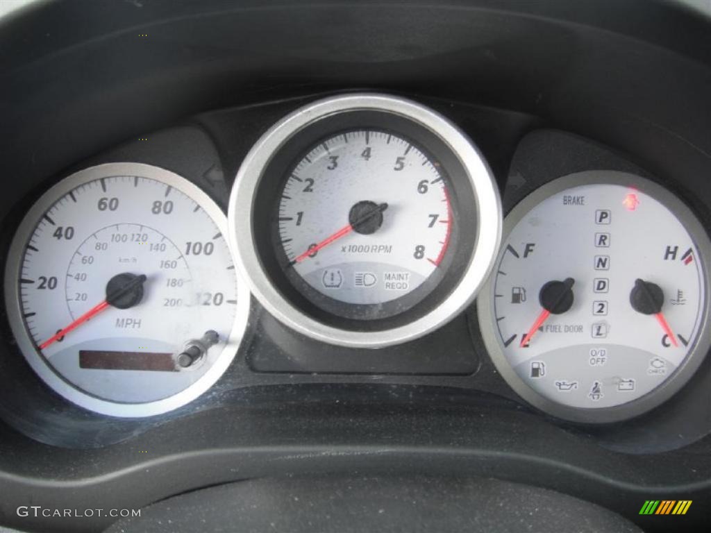 2004 RAV4  - Titanium Metallic / Dark Charcoal photo #16