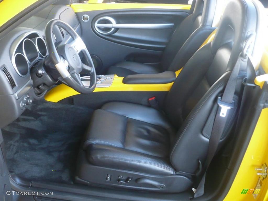 Ebony Interior 2004 Chevrolet SSR Standard SSR Model Photo #46162770