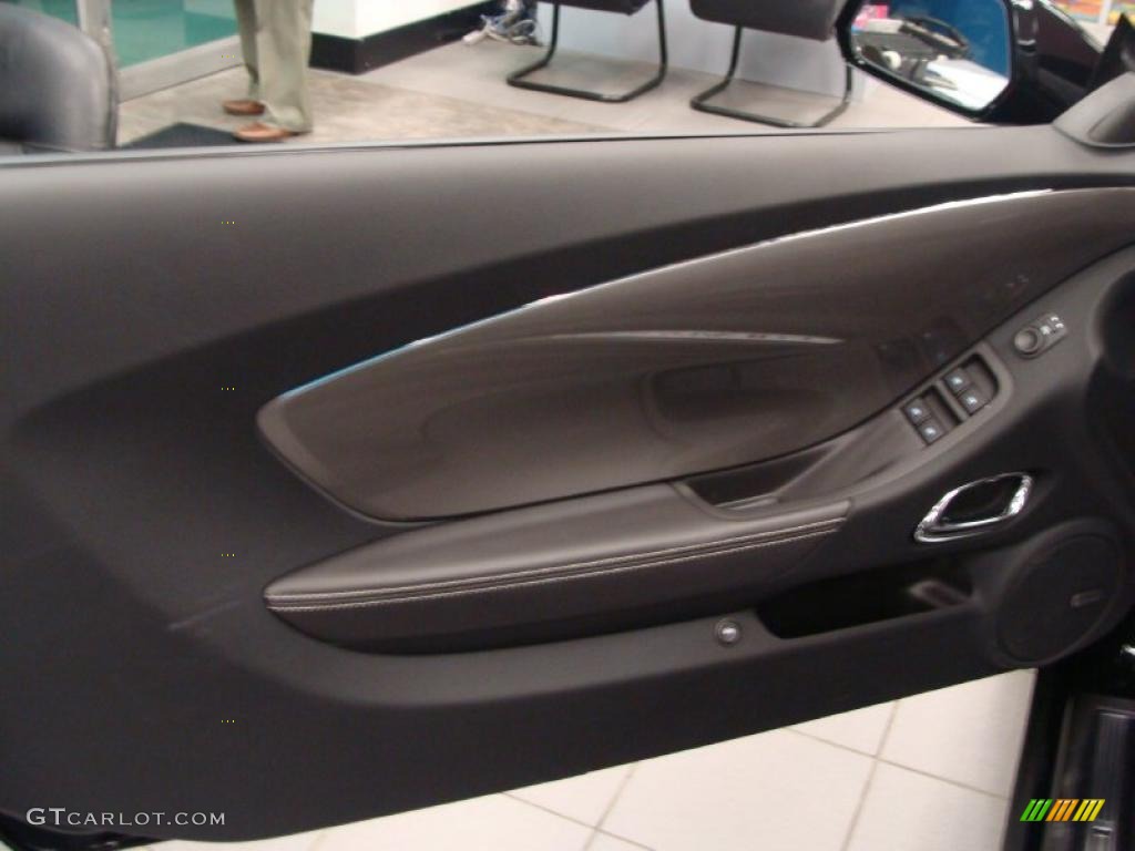 2011 Chevrolet Camaro SS/RS Convertible Black Door Panel Photo #46162773