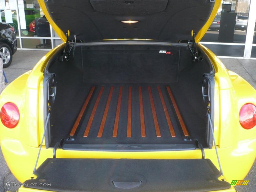 2004 Chevrolet SSR Standard SSR Model Trunk Photo #46162779