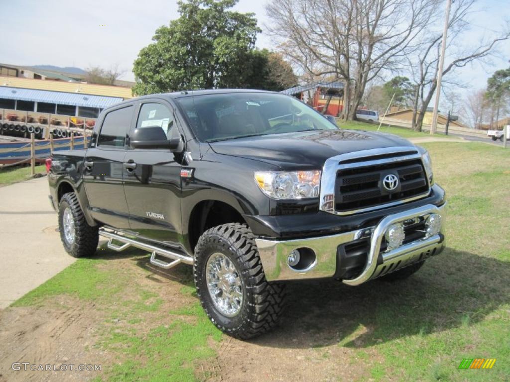 2011 Tundra SR5 CrewMax 4x4 - Black / Sand Beige photo #12