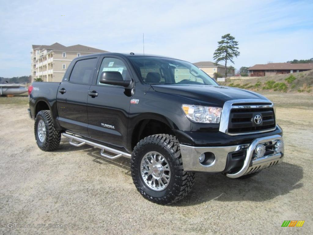 2011 Tundra SR5 CrewMax 4x4 - Black / Sand Beige photo #13