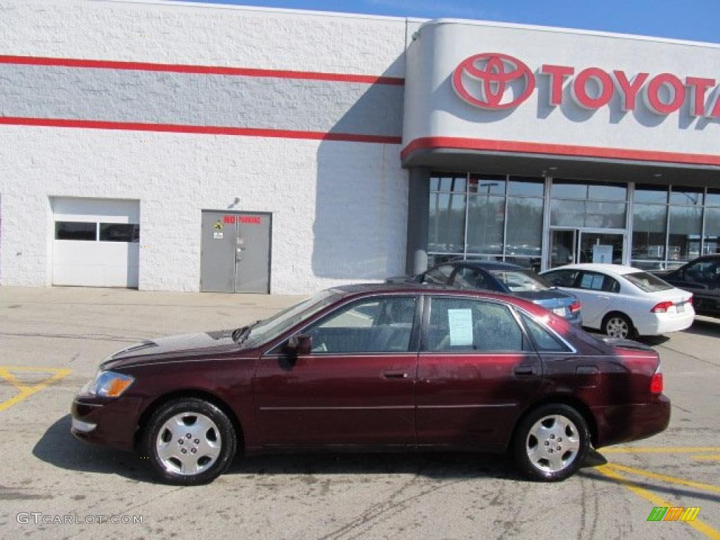 2004 Avalon XLS - Cassis Red Pearl / Ivory photo #2
