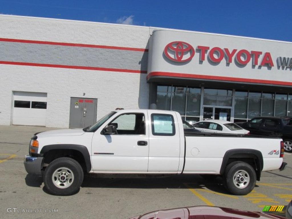 2007 Sierra 2500HD Classic SLE Extended Cab 4x4 - Summit White / Dark Charcoal photo #2